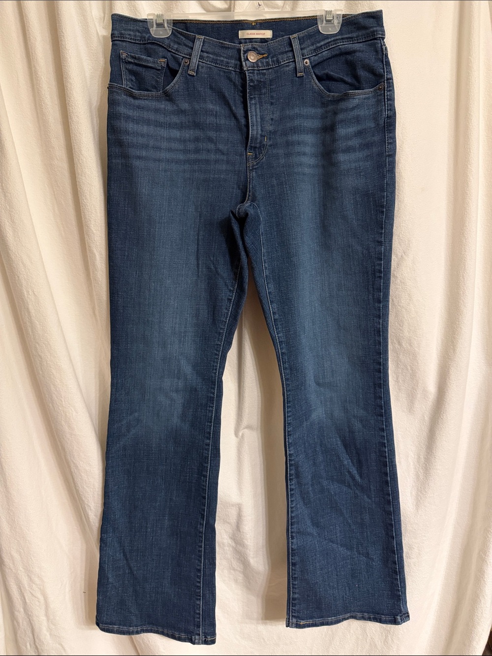 Levi’s Mid-Rise Bootcut Blue Jeans